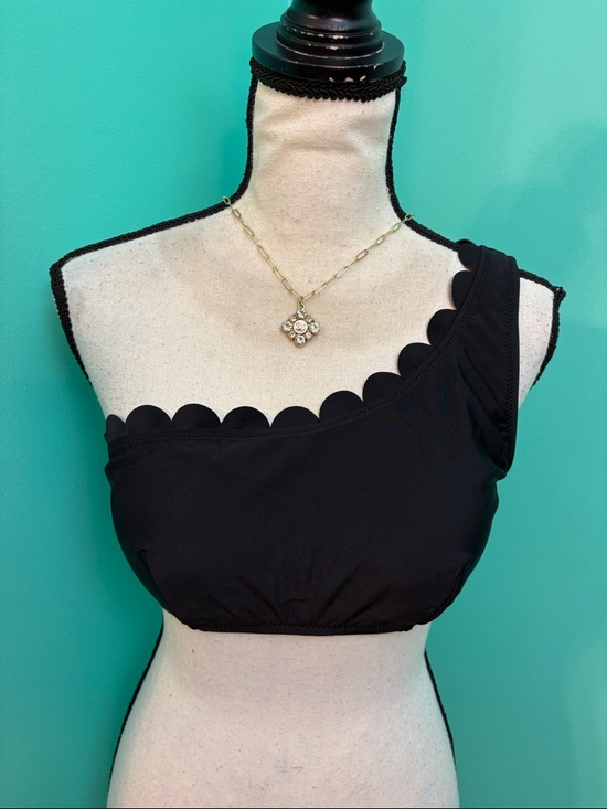 Cupshe Black One-Shoulder Scalloped Bikini Set - Picture 2 of 10